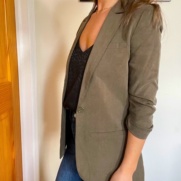 3 Quarter Sleeve Blazer - Picture 3 of 9